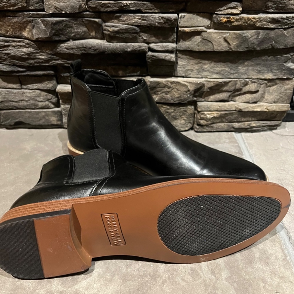 Perry Ellis Chelsea Boot - Picture 3 of 4